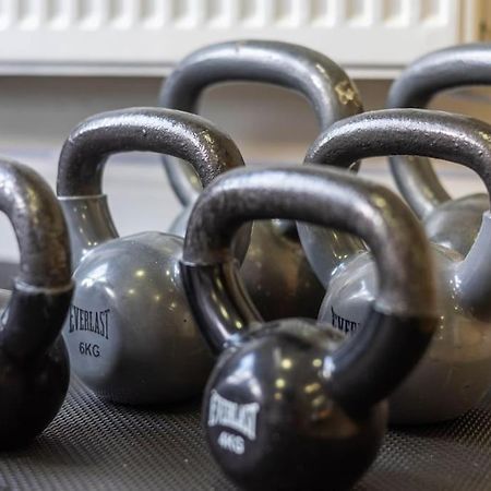 The Wellness Lodge- Gym, Table Tennis, Cinema, Parking And More! Бат Екстер'єр фото
