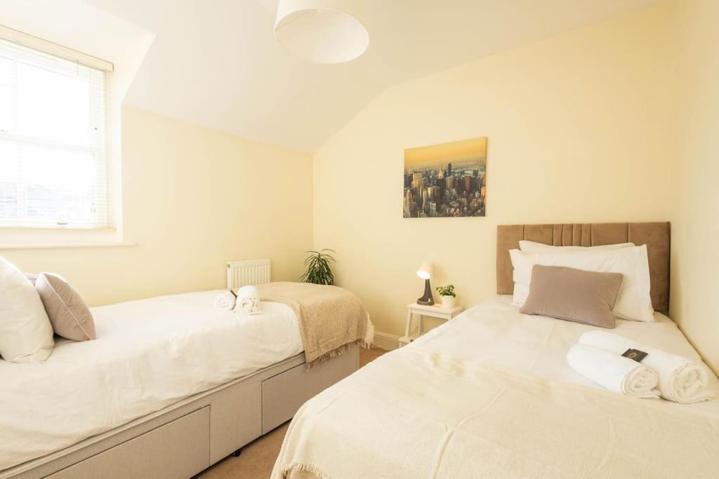 The Wellness Lodge- Gym, Table Tennis, Cinema, Parking And More! Бат Екстер'єр фото